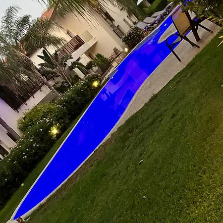Amphithea Luxury Διαμέρισμα *
